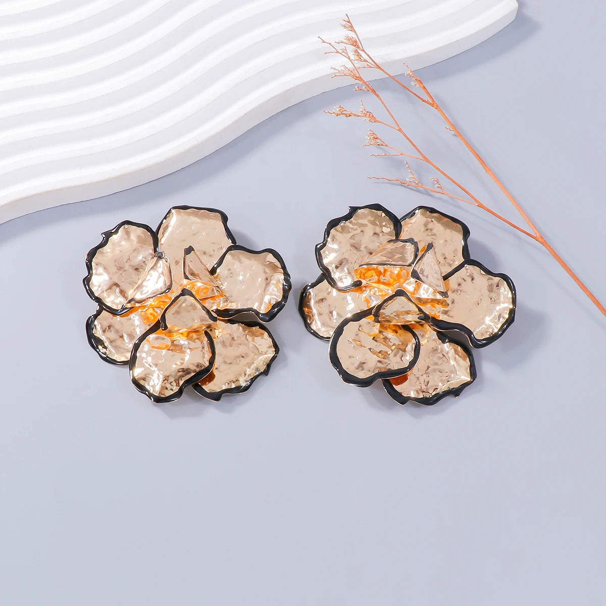 Flower Earrings for Women Vintage Golden Big Drop Earrings Trend Jewelry