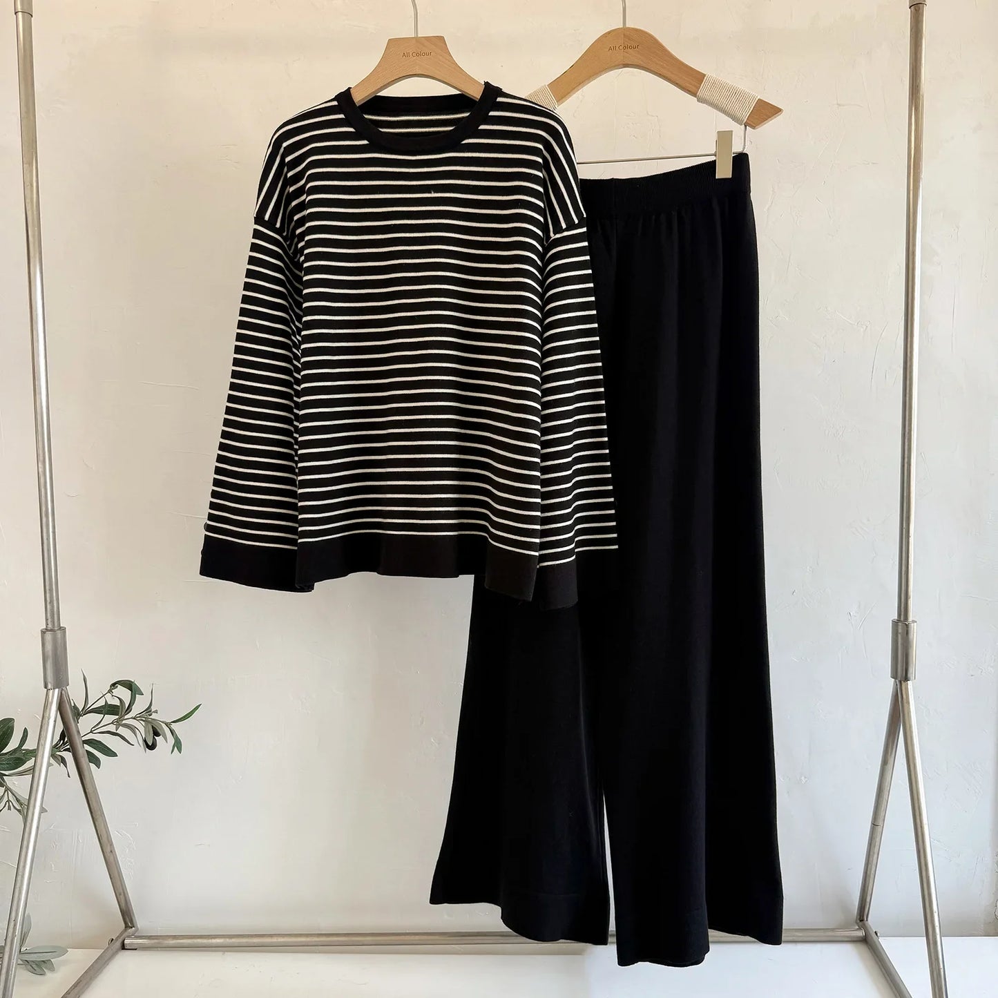 Elegant Two-Piece Set Women's Fashionable Autumn Winter