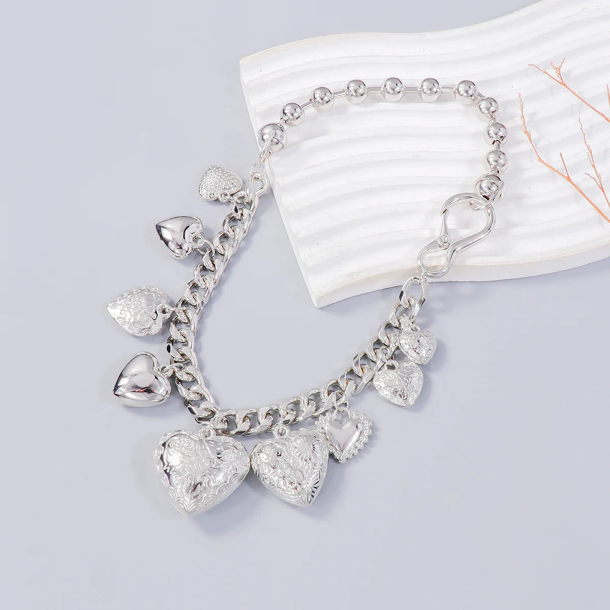 Golden Heart Pendant Necklaces for Women Fashion Jewelry Accessories