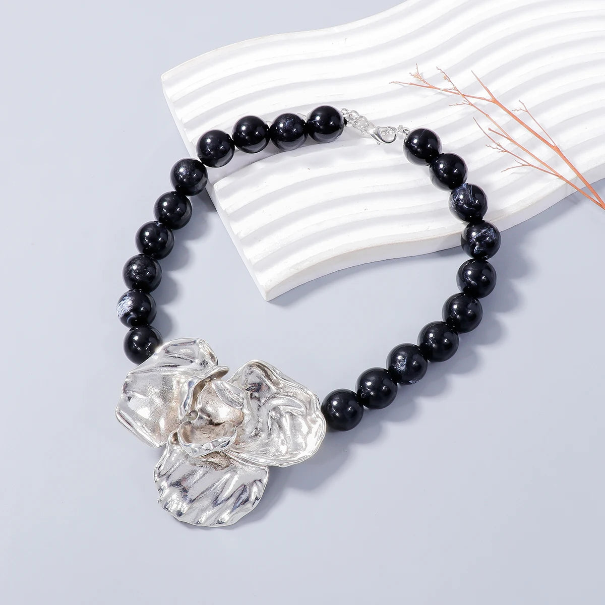 Metal Flower Pendant Necklace for Women