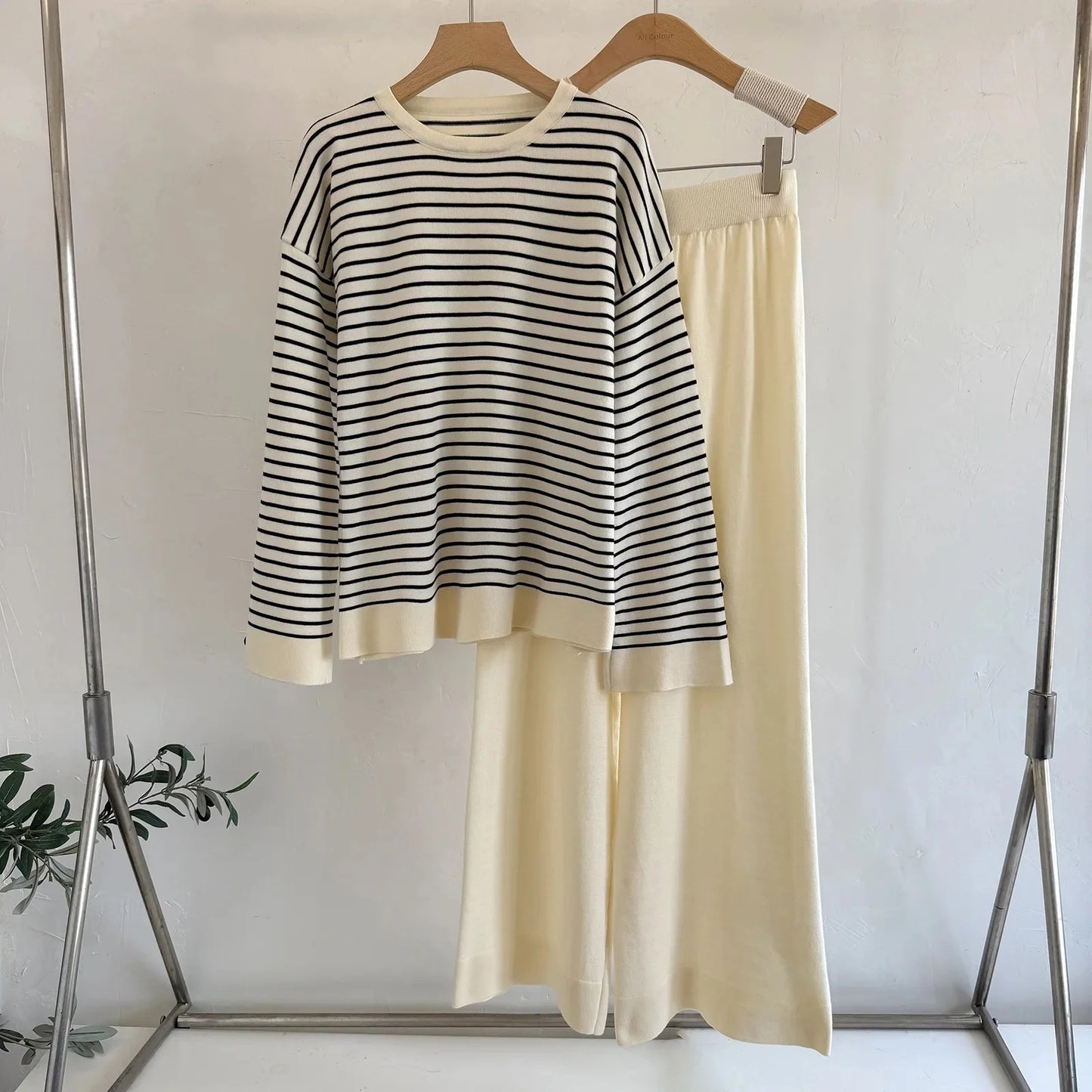 Elegant Two-Piece Set Women's Fashionable Autumn Winter