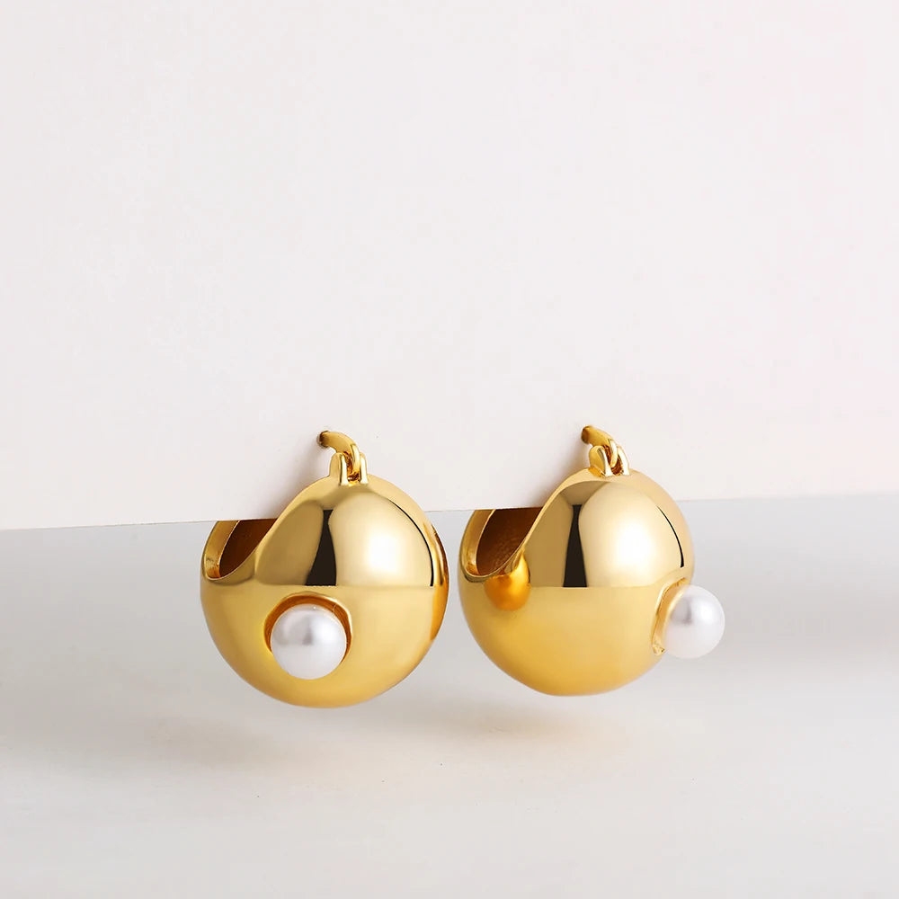 Fashion Hollow Ball Shape Round Chunky Hoop Earrings for Women Imitation Pearl Beads Small Ear Buckle Simple Jewelry Gift