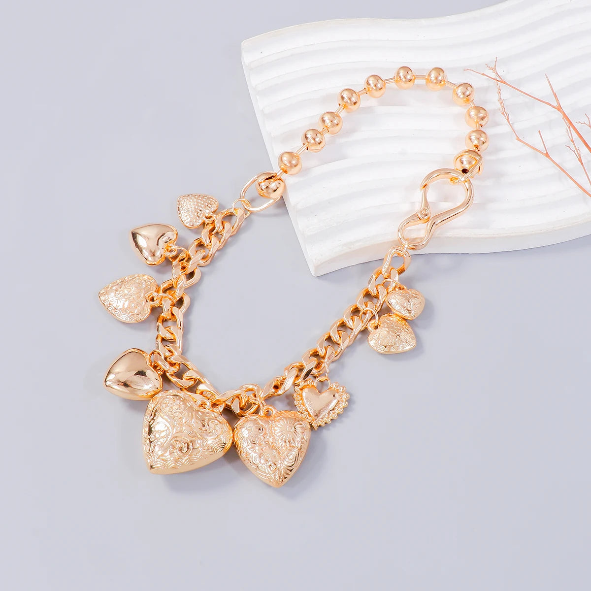 Golden Heart Pendant Necklaces for Women Fashion Jewelry Accessories