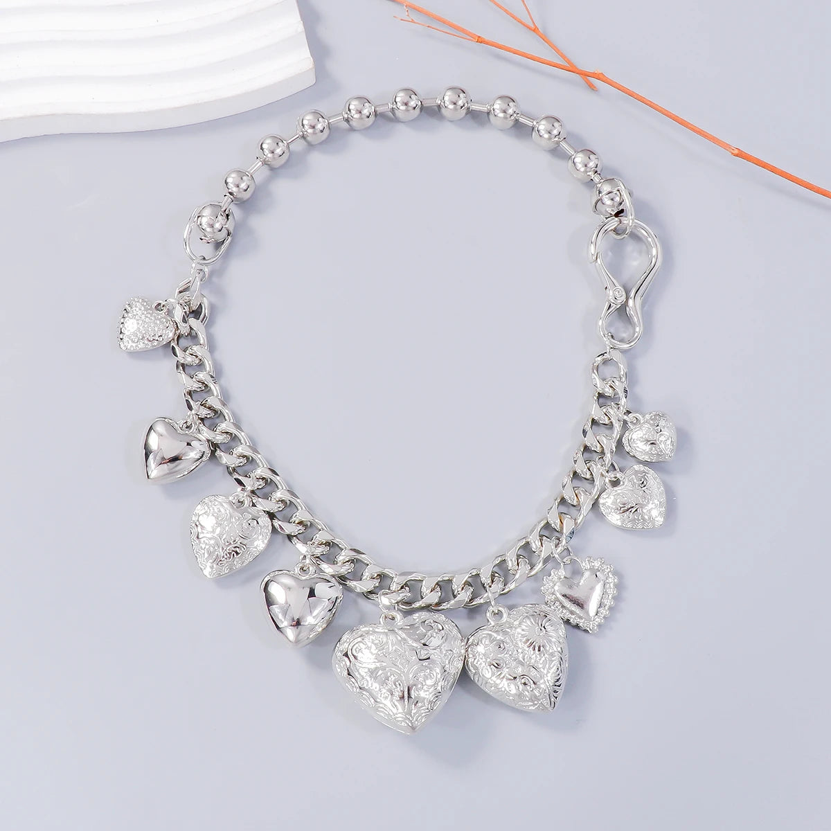 Golden Heart Pendant Necklaces for Women Fashion Jewelry Accessories