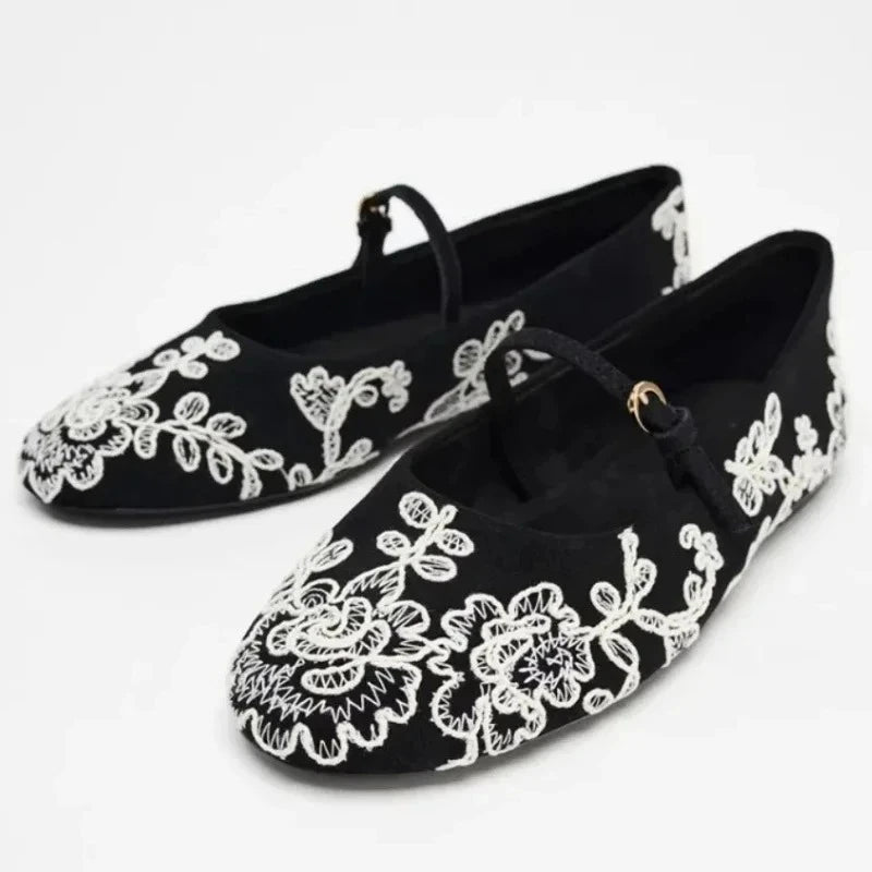 Elegant Flower Embroidery Ballet Flats Women