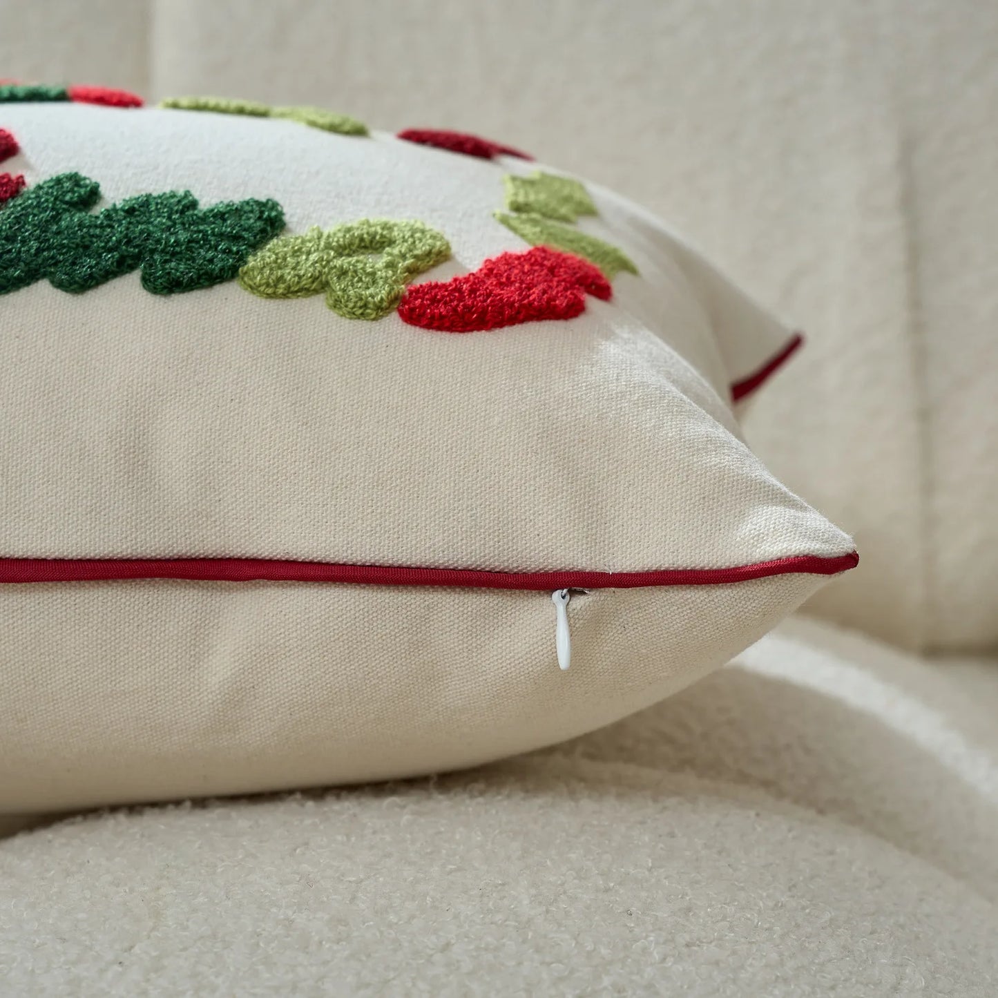 1Pcs Red Christmas Embroidery 'HOHOHO' Snowflake & Gingerbread Man Cushion Pillow Cover Festive
