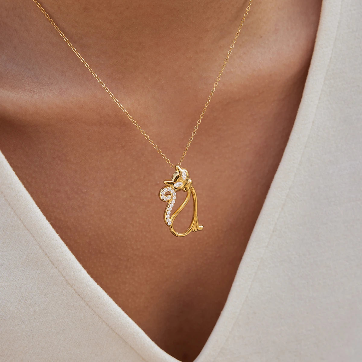 Classic Elegant Cat Pendant Necklace For Women 18K Gold Plated Stainless Steel Waterproof