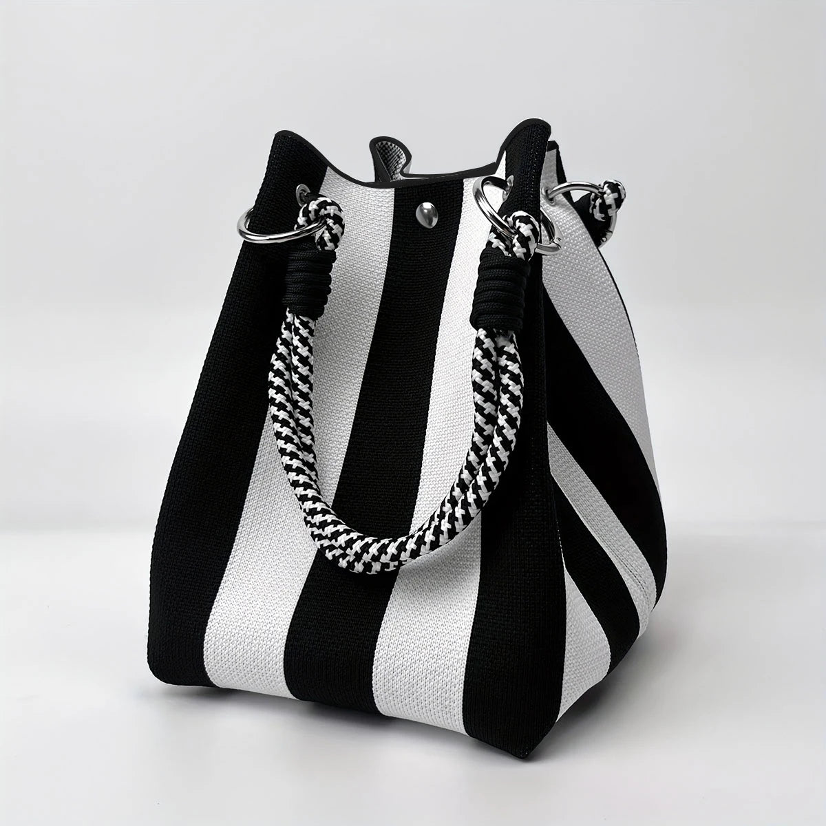 Multi-color knitted retro bucket handbag simple and color-blocked,versatile and easy to carry with you