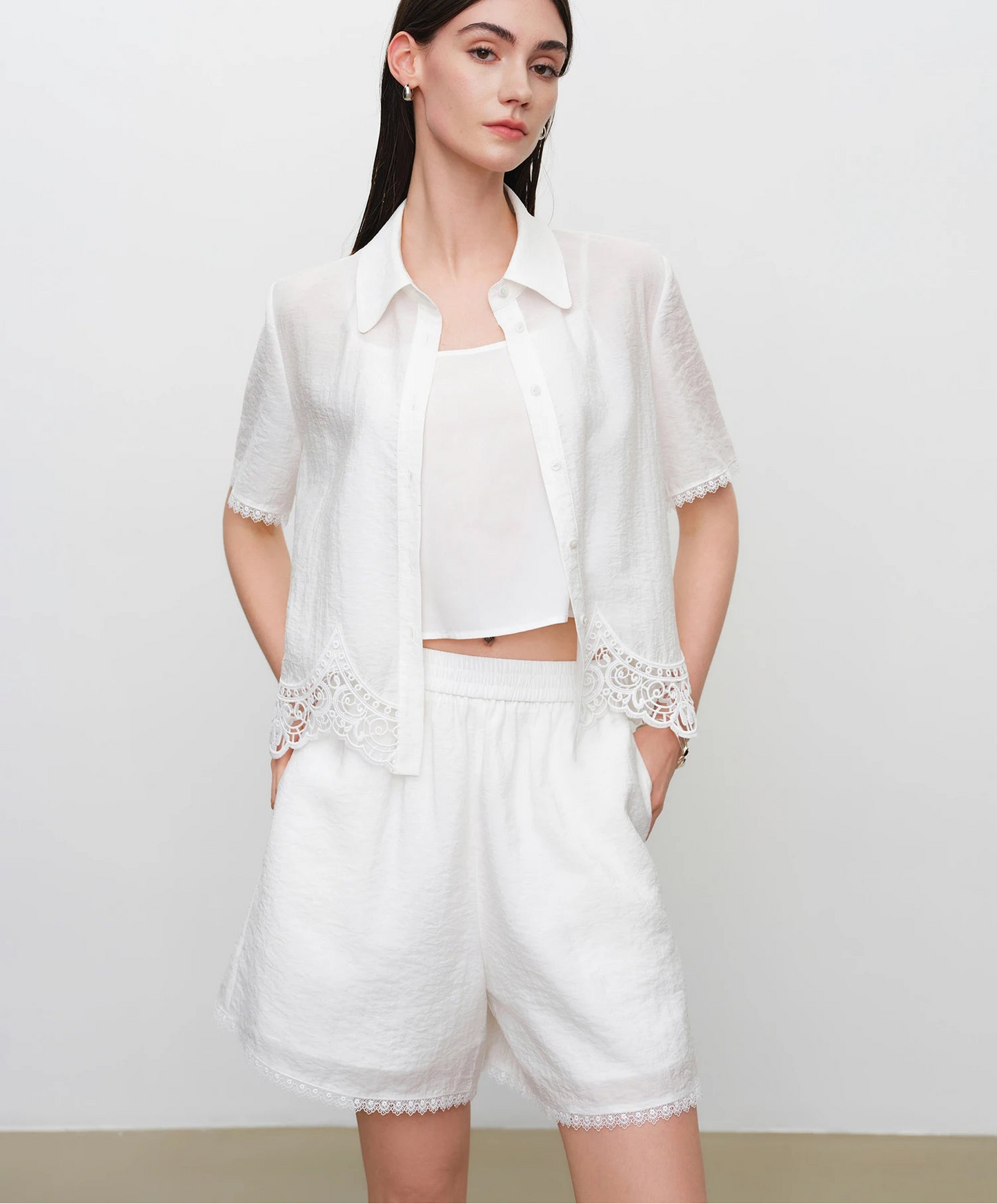 Summer Women's White Lace Trim Shirt and Shorts - Elegant Coordinated Outfit for Daily and Vacation Wear