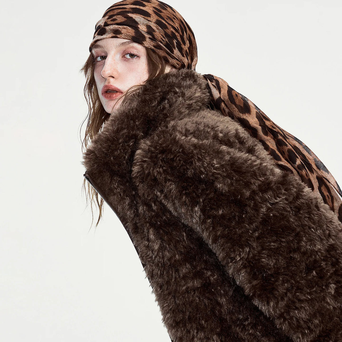 Women Short Luxury Fleece Coat New Stand Collar Nomadic Overcoat