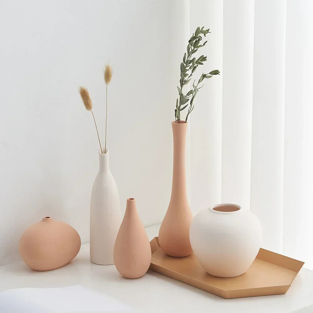 Ceramic Vase Creative and Minimalist Arrangement