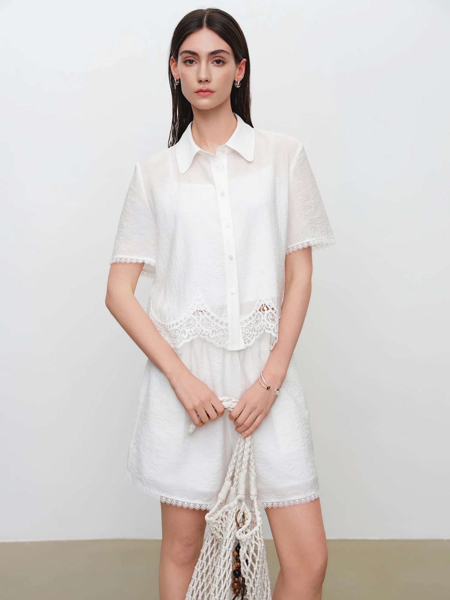 Summer Women's White Lace Trim Shirt and Shorts - Elegant Coordinated Outfit for Daily and Vacation Wear
