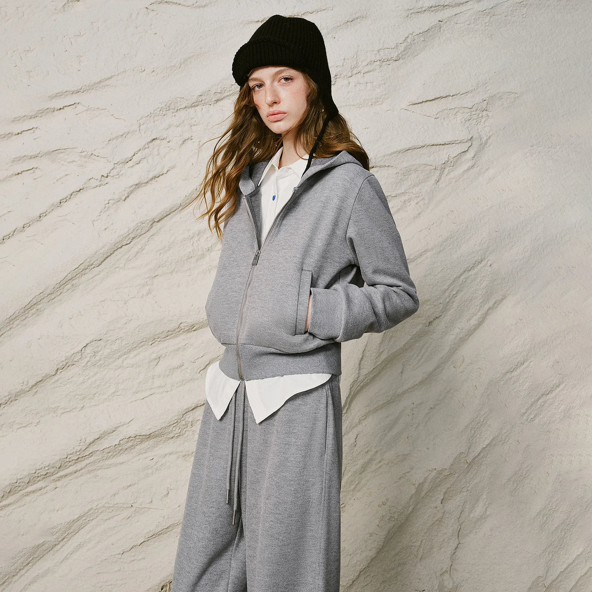 Women Two Piece Set New Nami Velvet Hooded Cropped Waist Cinched Mini Curved Casual Pants