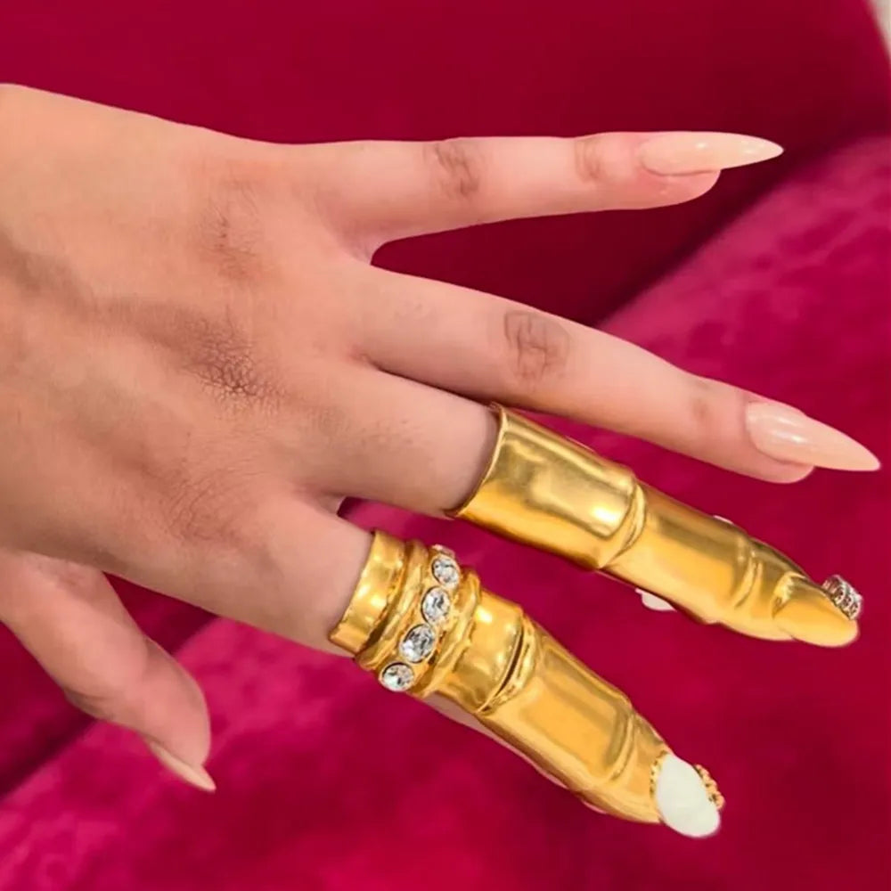 Exaggerated Personality Metal Golden Plated Lips Shaped Adjustable Ring For Women