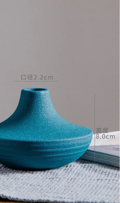 Simple & Modern Small Ceramic vase
