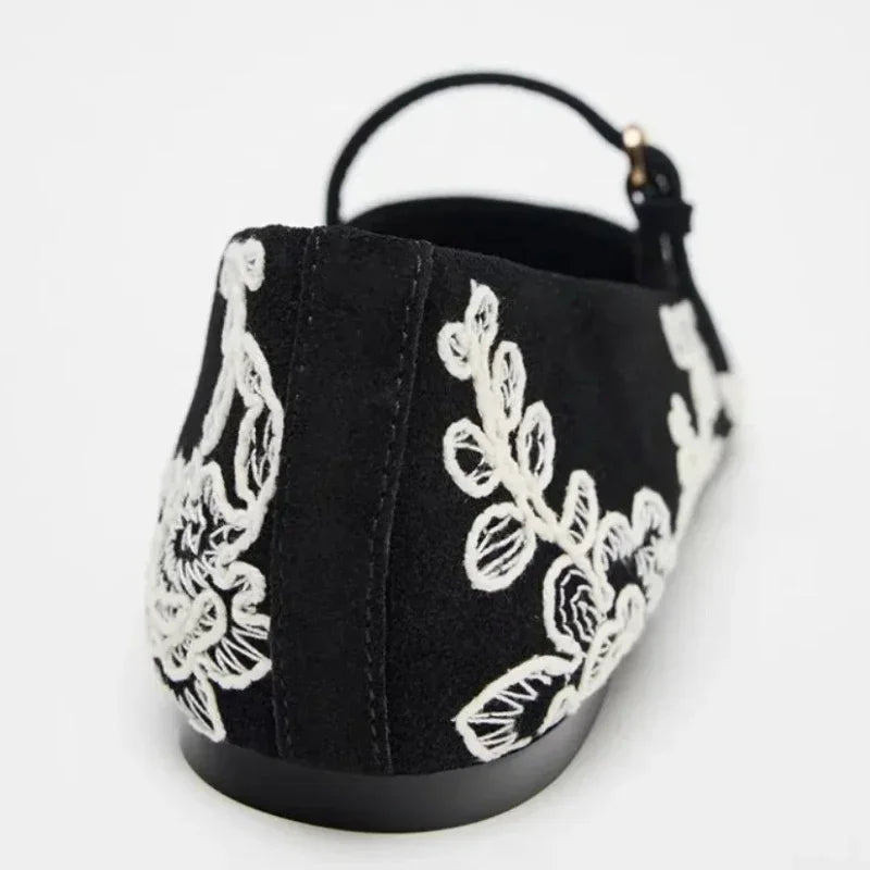 Elegant Flower Embroidery Ballet Flats Women