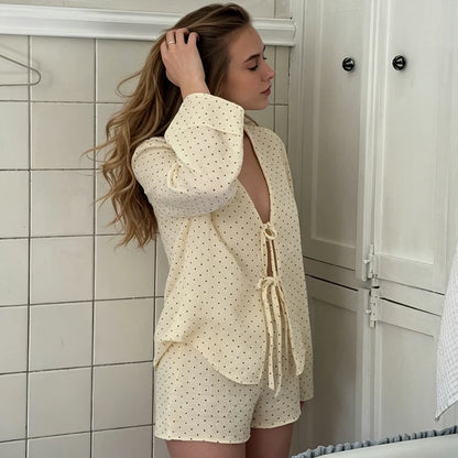 Ladies' Pajamas 2 Piece V-Neck Lace-Up Long-Sleeved Top Elastic Waist Shorts