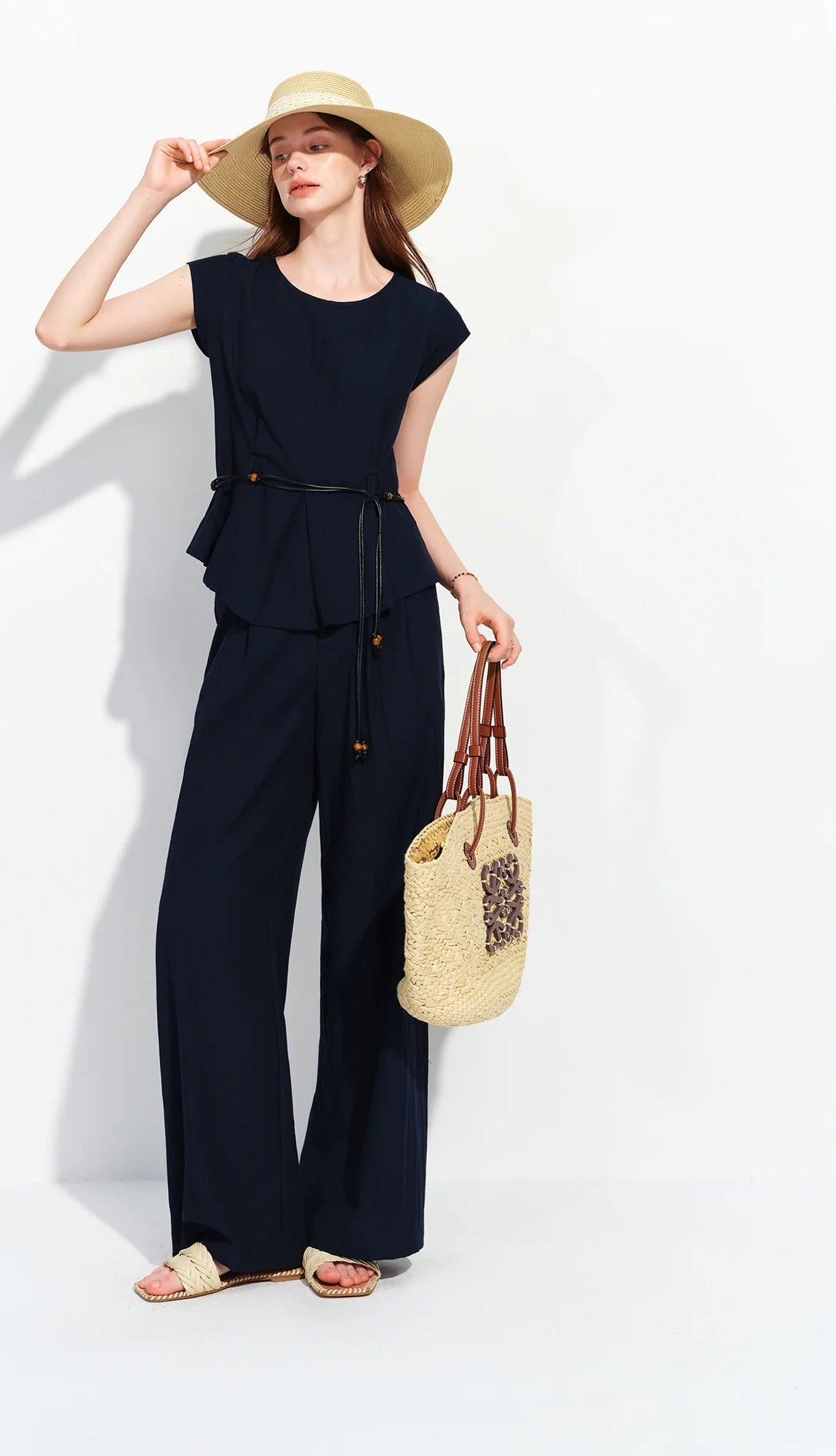 Women's Round Neck Waist-Defining Top & Wide Leg Pants Two-Piece Set - Refined Style for Daily and Office Wear